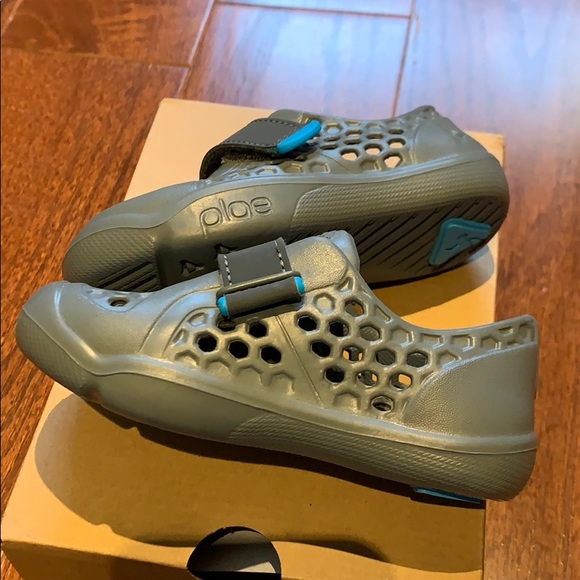 NEW PLAE shoes - Picture 5 of 6